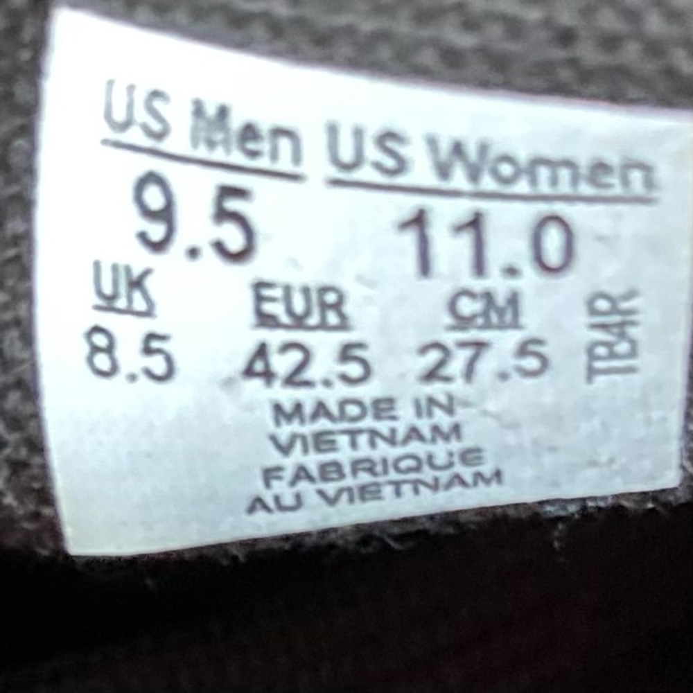 Vans Black and Brown Authentic Sneakers - Picture 4 of 13